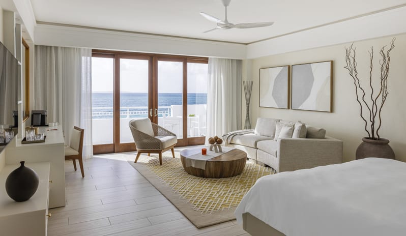 Beachfront Junior Suite King View